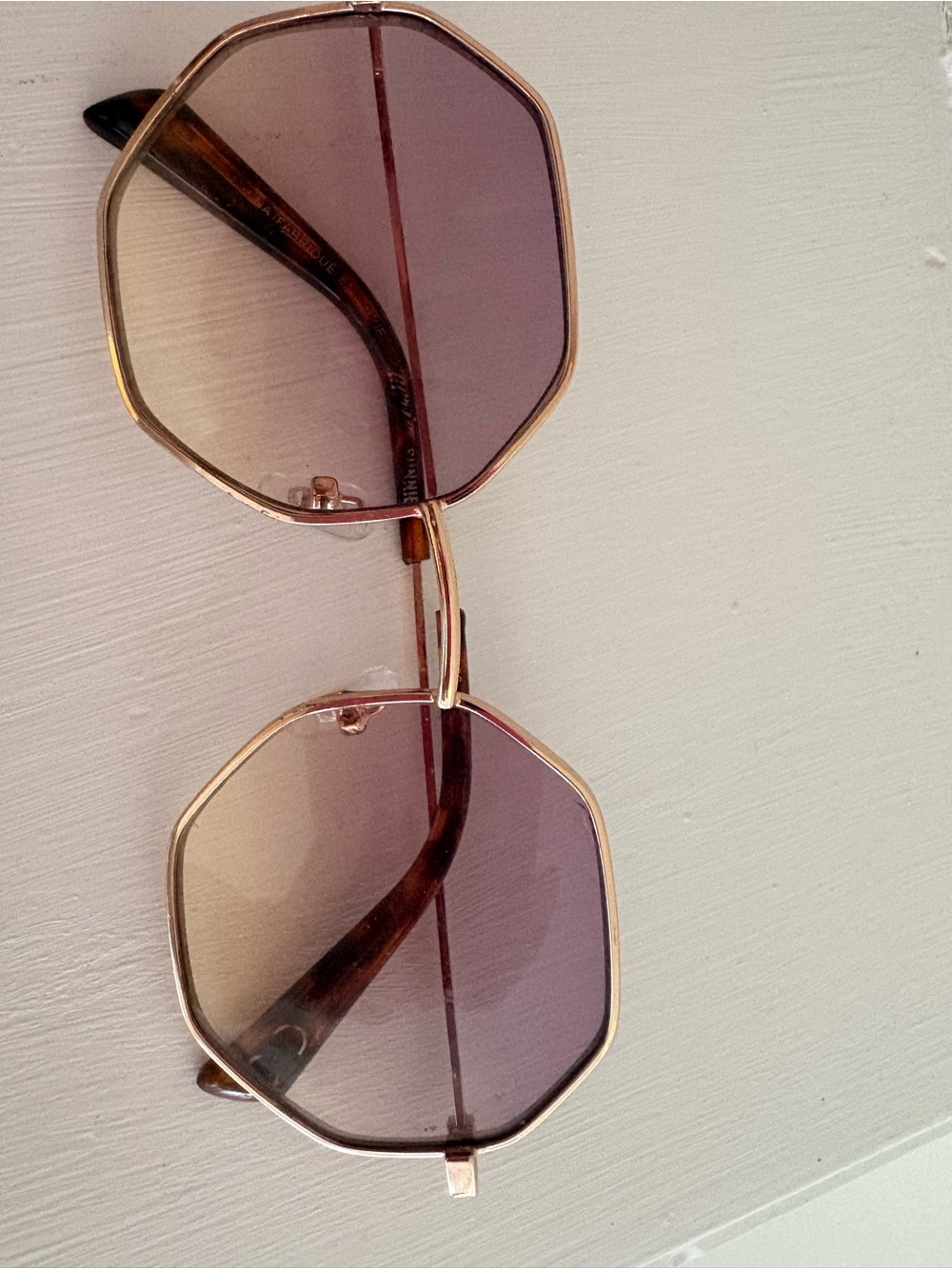 Aerie Gold Frame Pinkish Lens Women's Sunglasses